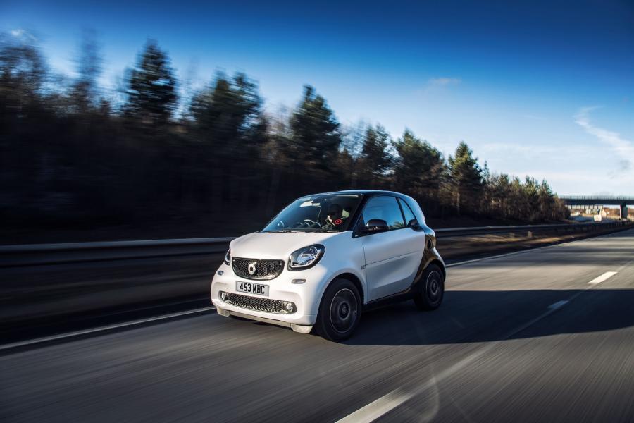  Smart ForTwo Prime Coupe 2015 года  (UK) (фото 4 из 19)